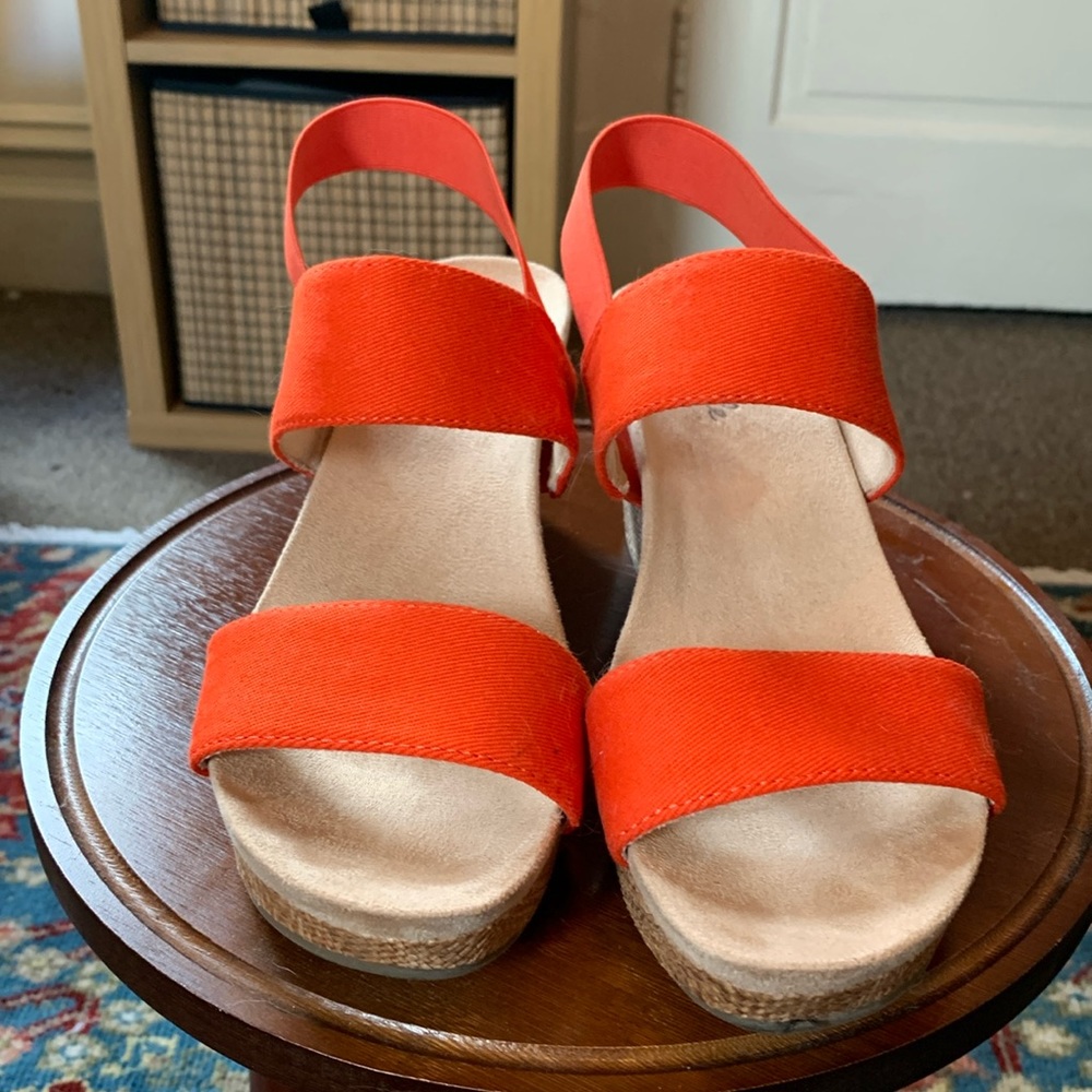 Comfortable and Cute! Orange Wedge Sandals
